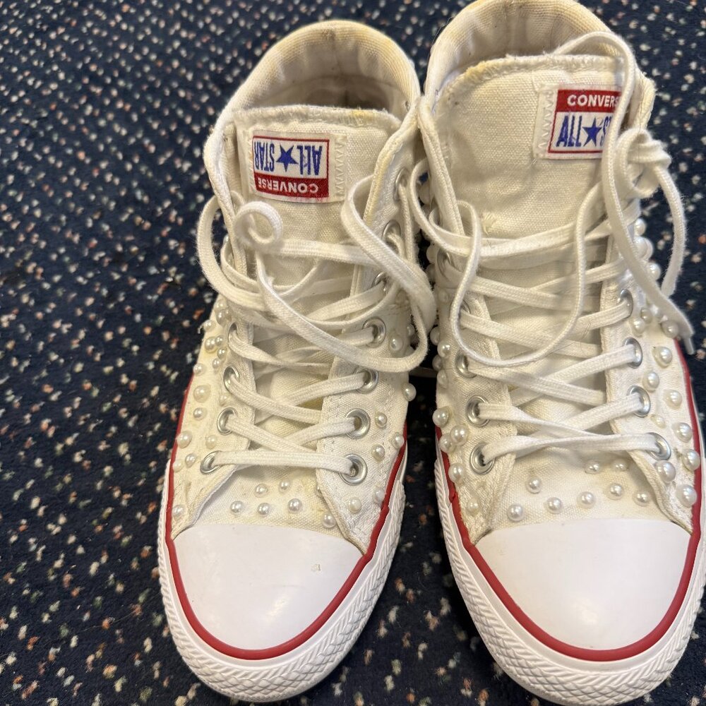 Converse Chuck Taylor Pearl Embellished Sneakers Mid White Women’s 9